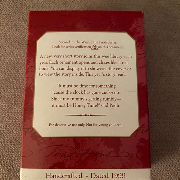 Winnie the Pooh "Honey Time" Christmas Ornament Hallmark Keepsake 1999 - Picture 5 of 5